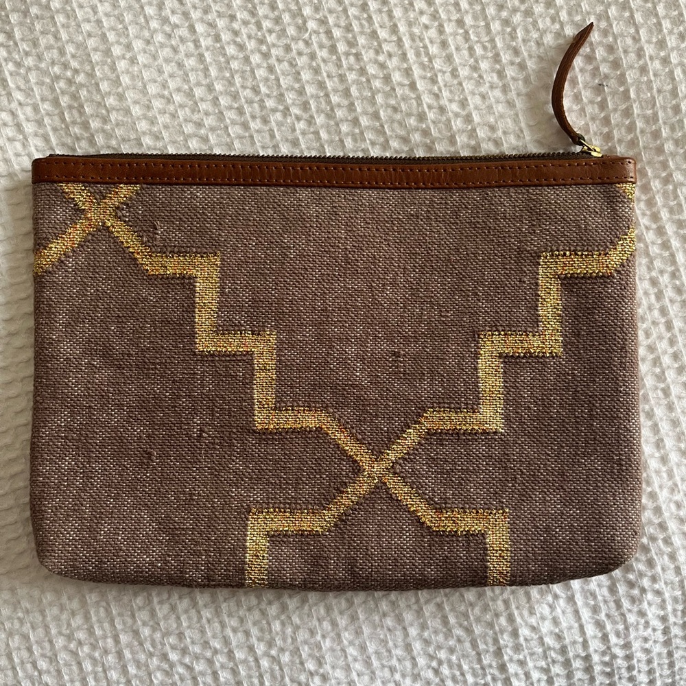 Roller Rabbit clutch